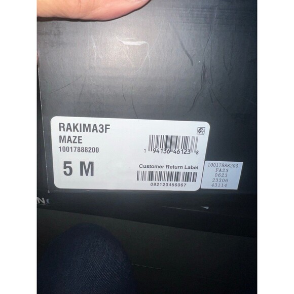 I.N.C. International Concepts Rakima 3 Embellished Pointed Toe Booties Size 5 - Picture 2 of 7